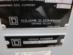 SQUARE-D MEDIUM VOLTAGE CIRCUIT BREAKER, MODEL# F-151, 534, MAX VOLTAGE 15 KV, FREQUENCY 50/60 HZ. LOADING & HANDLING FEE $15-4021